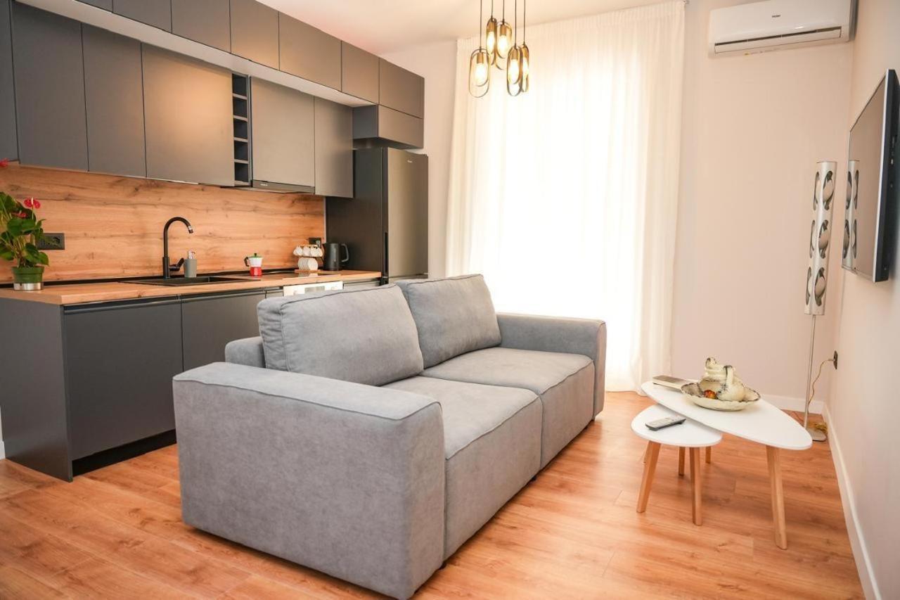 Bougainvilla Apartments Tirana Exteriör bild
